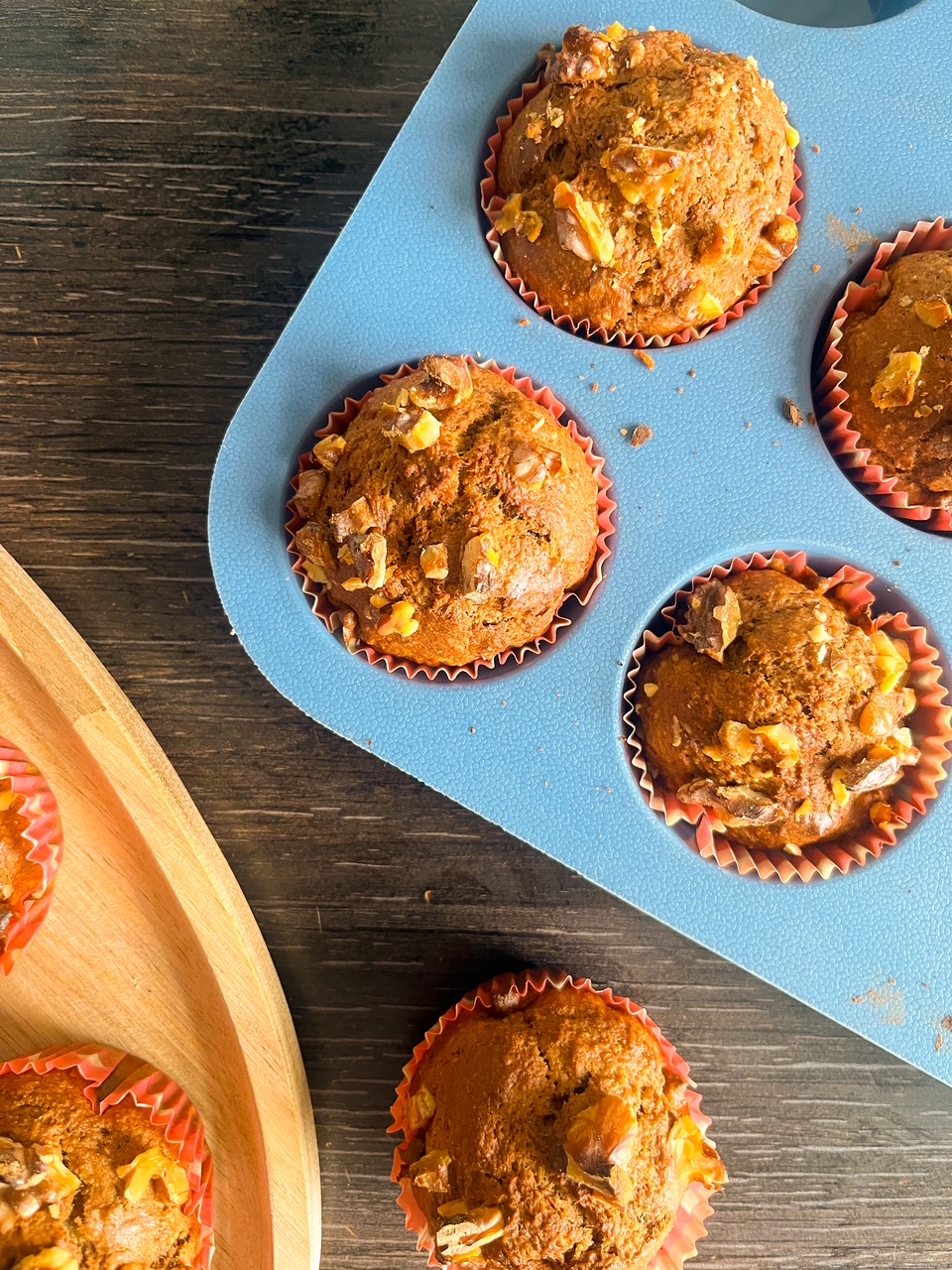 Bananenbrood muffins met pindakaas
